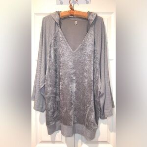 Intimately Free People Peyton Velvet Pullover Hoodie – Size M (Oversized) – EUC